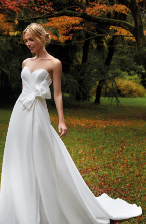 Abito da sposa linea ad A in stretch mikado con scollatura a cuore senza maniche