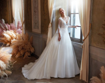 Abito da sposa in pizzo guipure e maniche chandelier staccabili