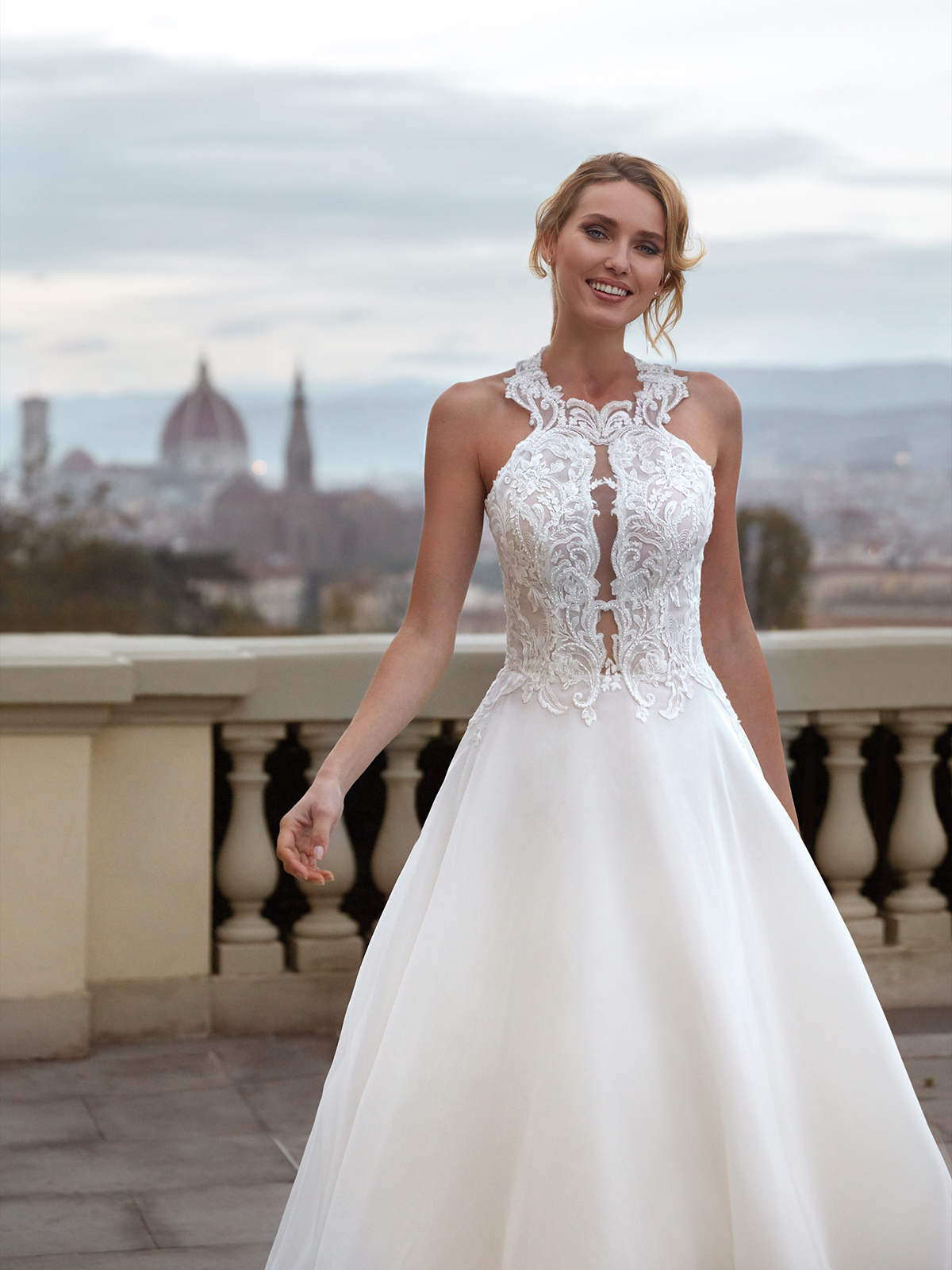 Abito ampio in tulle Abito ampio in tulle